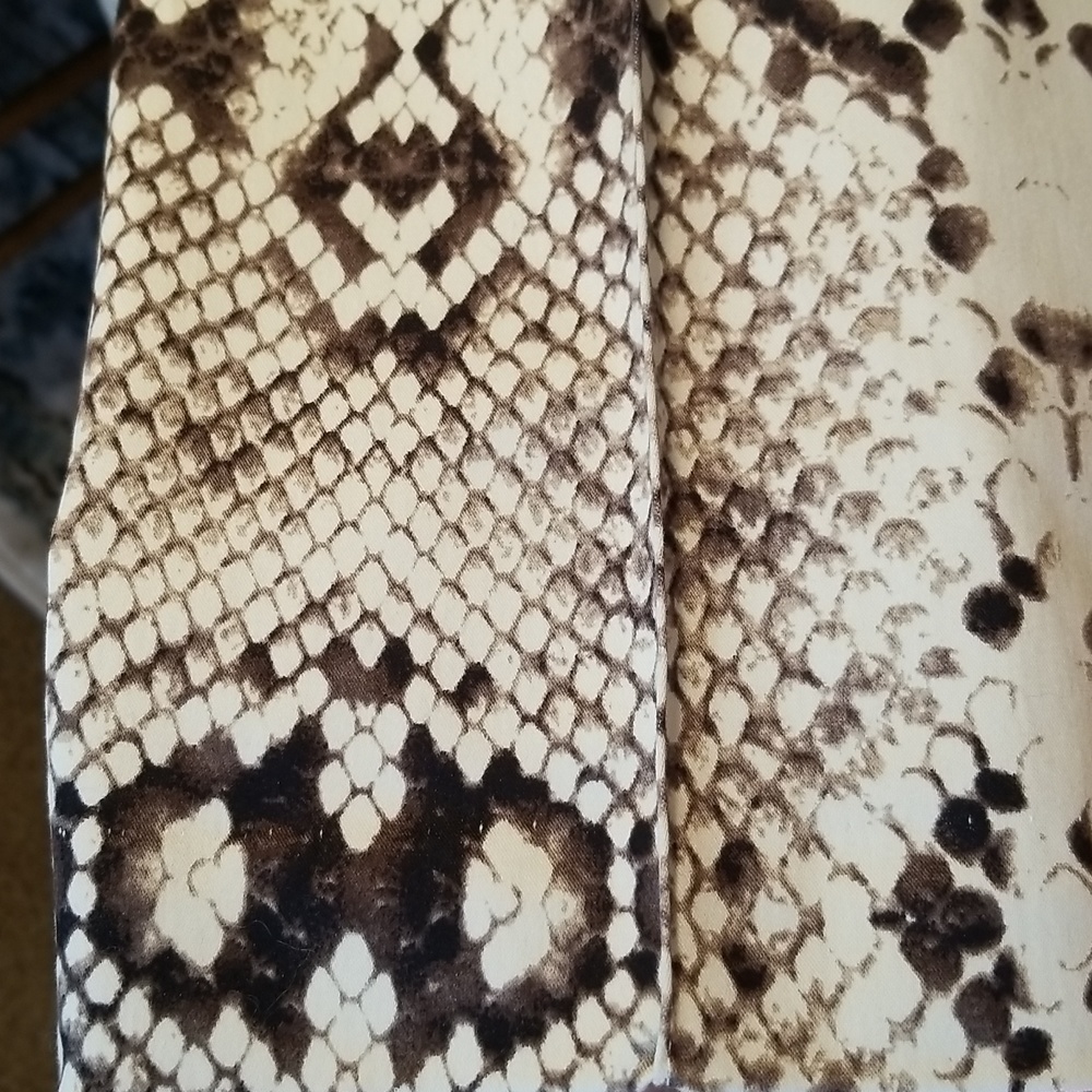 Ladies pant - Picture 2 of 9